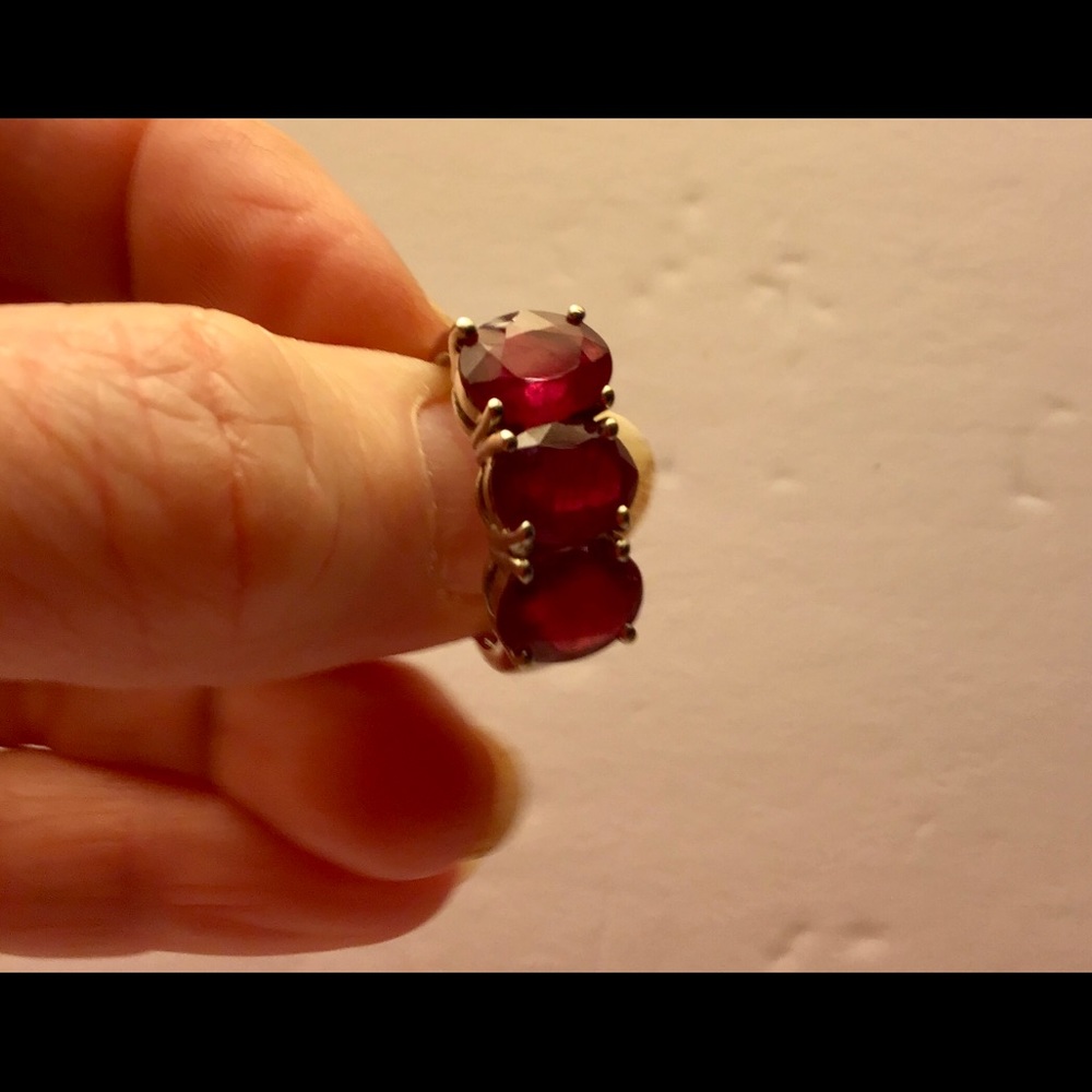 Brilliant red Madagascan Ruby sz 8 NEW